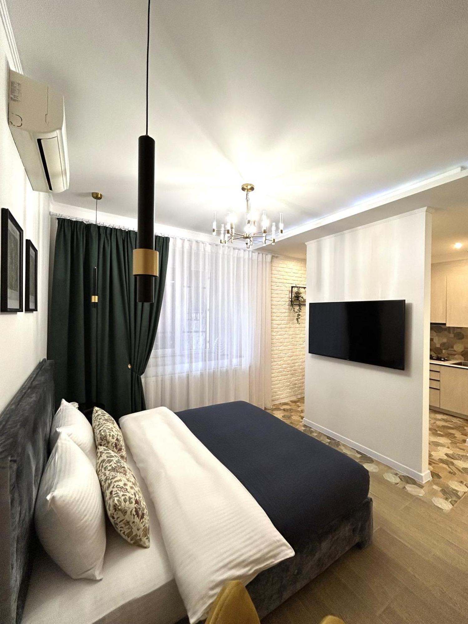 Modern Apartment, 100M To Opera Львів Екстер'єр фото
